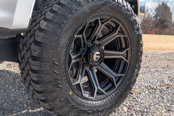 fuel-d704-siege-gloss-black-brushed-gloss-ddt-ford-f250-super-duty